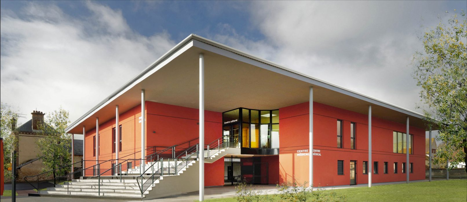 Pole medical culturel Marigny ©Freycenon Rossit Architectes