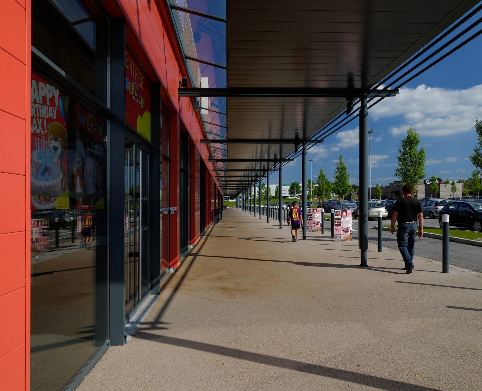 Retail Park ©Freycenon Rossit Architectes